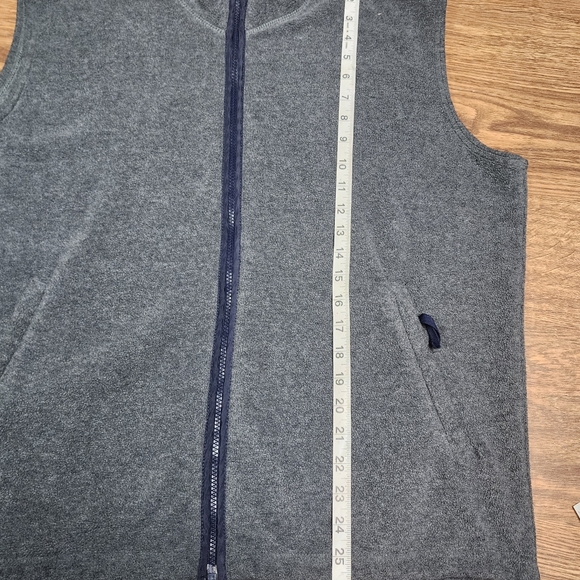 Ozark Trail Men's Front Zip Gray Vest with Black Trim Size Medium - Picture 10 of 10